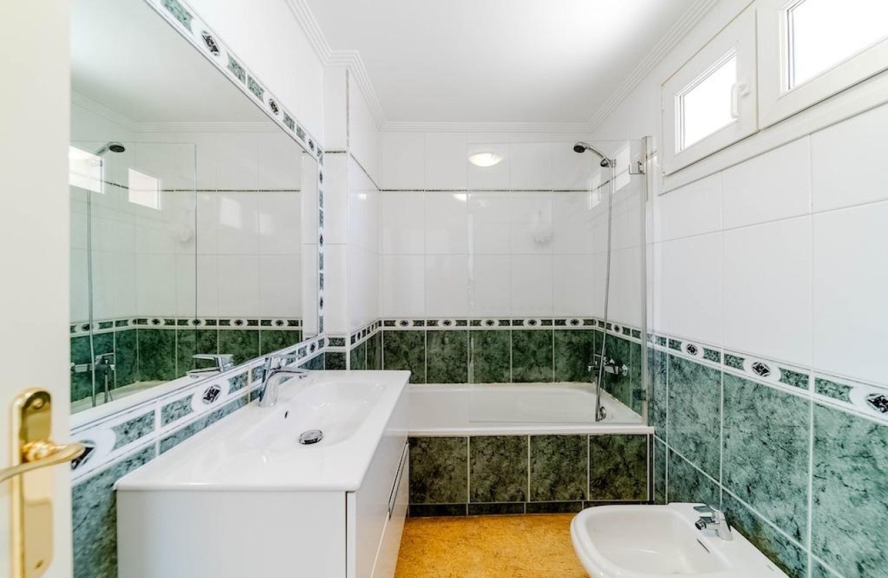 Resale - Townhouse - Orihuela Costa - Campoamor