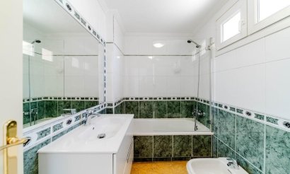 Resale - Townhouse - Orihuela Costa - Campoamor