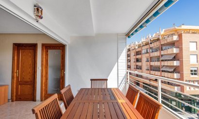 Resale - Apartment / flat - Torrevieja - Playa del Cura