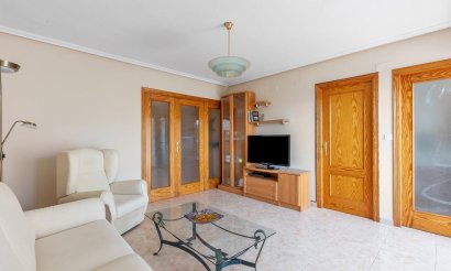 Resale - Apartment / flat - Torrevieja - Playa del Cura