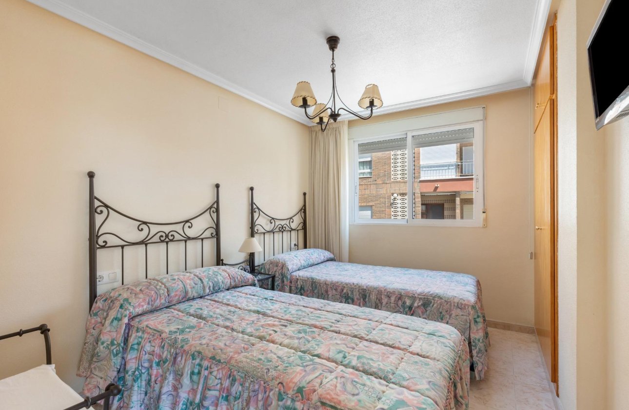 Resale - Apartment / flat - Torrevieja - Playa del Cura