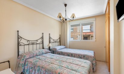 Resale - Apartment / flat - Torrevieja - Playa del Cura