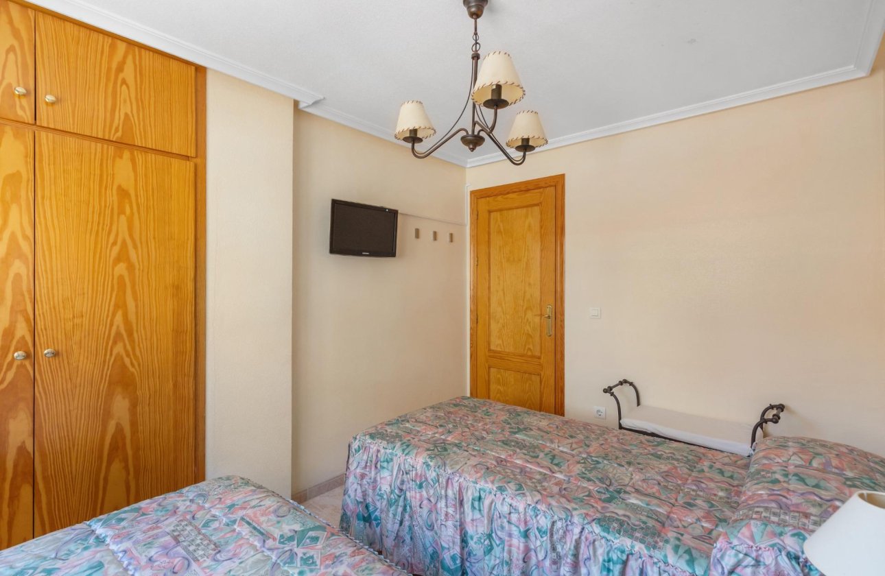 Resale - Apartment / flat - Torrevieja - Playa del Cura