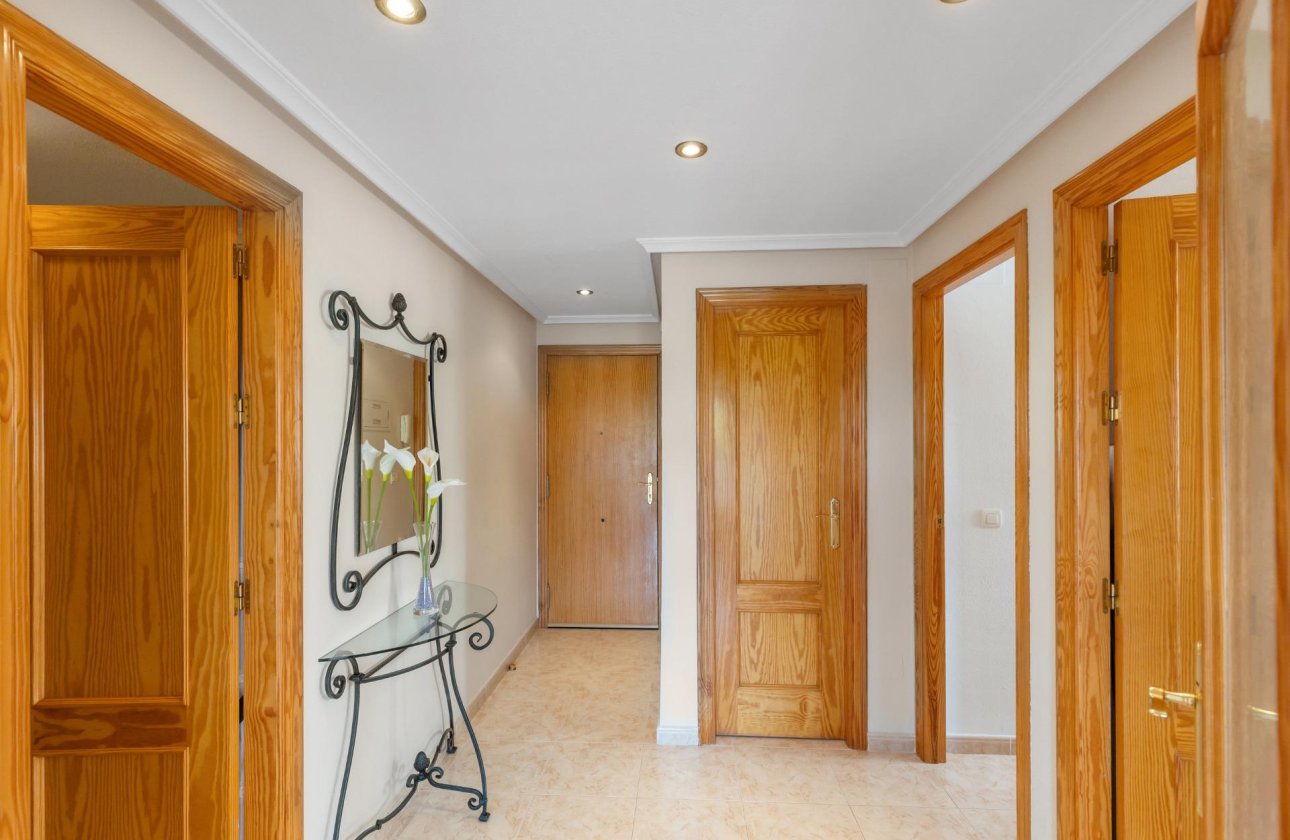 Resale - Apartment / flat - Torrevieja - Playa del Cura