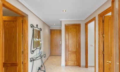 Resale - Apartment / flat - Torrevieja - Playa del Cura