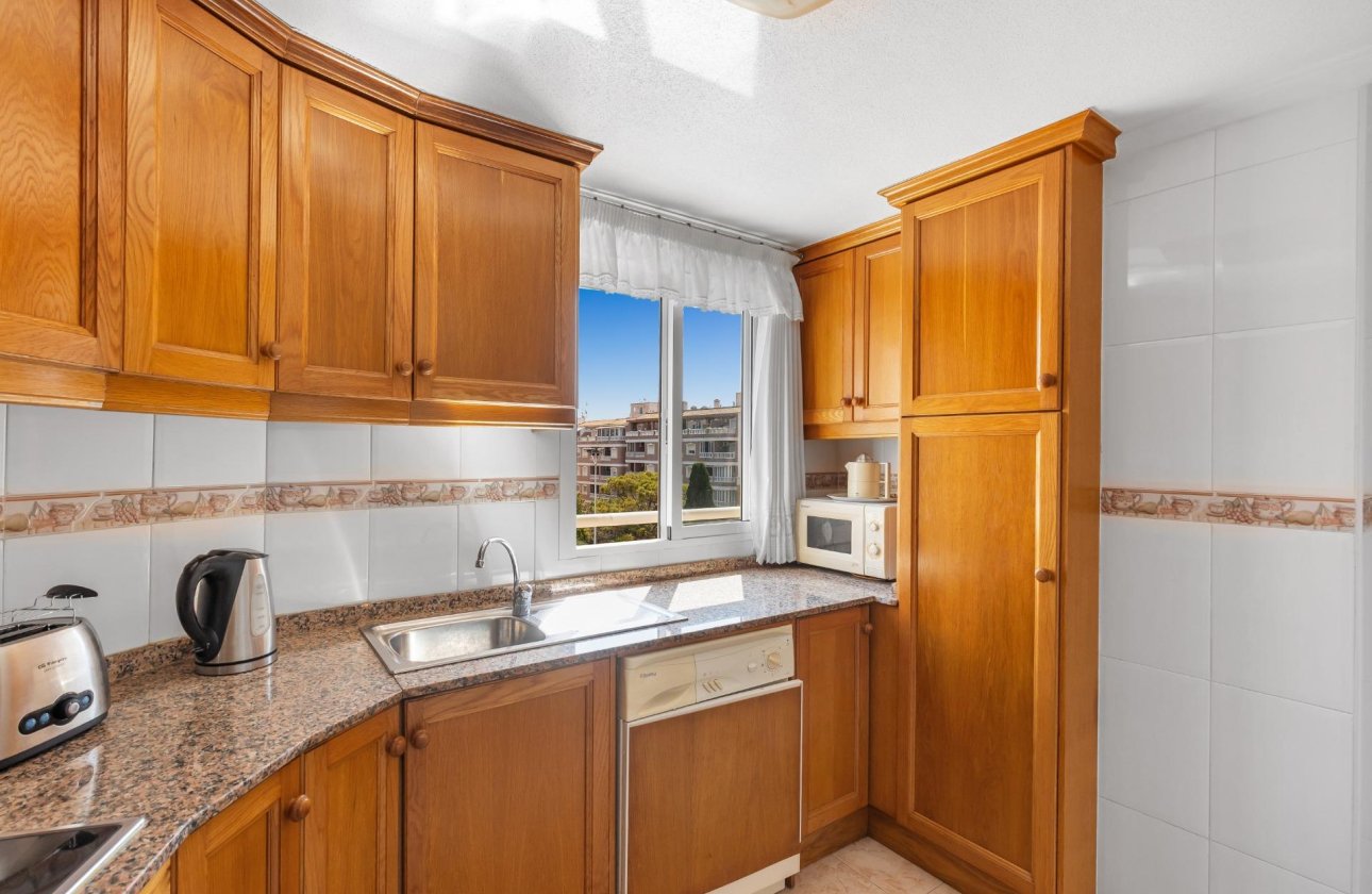 Resale - Apartment / flat - Torrevieja - Playa del Cura