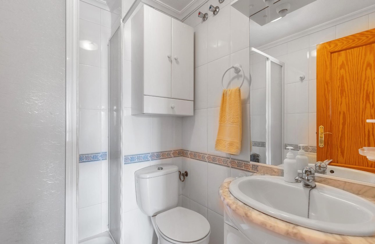 Resale - Apartment / flat - Torrevieja - Playa del Cura
