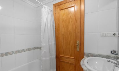 Resale - Apartment / flat - Torrevieja - Playa del Cura