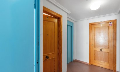 Resale - Apartment / flat - Torrevieja - Playa del Cura