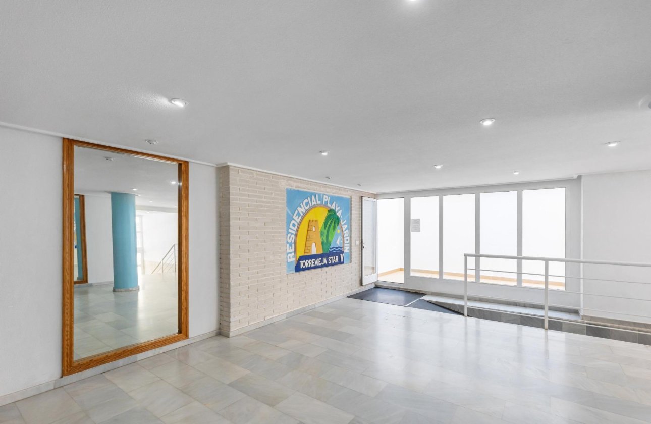Resale - Apartment / flat - Torrevieja - Playa del Cura