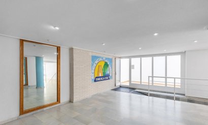 Resale - Apartment / flat - Torrevieja - Playa del Cura