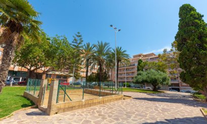 Resale - Apartment / flat - Torrevieja - Playa del Cura