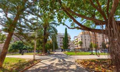 Resale - Apartment / flat - Torrevieja - Playa del Cura