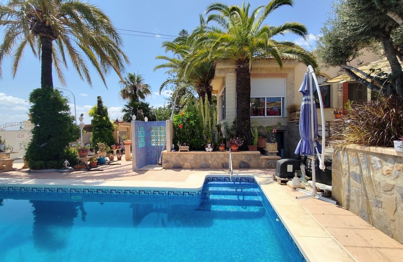 Resale - Villa - Ciudad Quesada