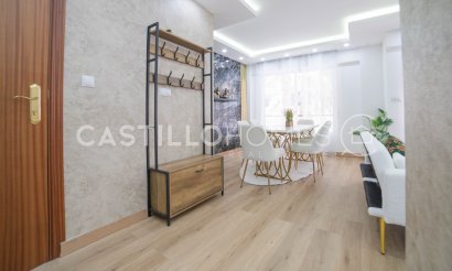 Resale - Apartment / flat - Torrevieja - Centro