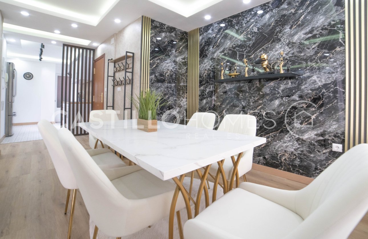Resale - Apartment / flat - Torrevieja - Centro