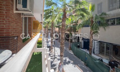 Resale - Apartment / flat - Torrevieja - Centro