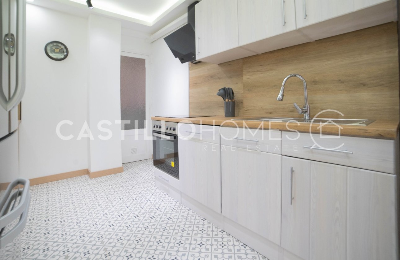 Resale - Apartment / flat - Torrevieja - Centro