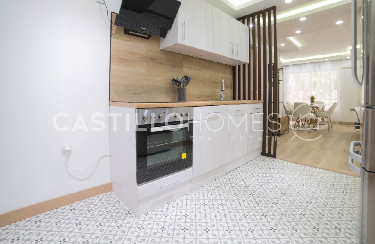 Resale - Apartment / flat - Torrevieja - Centro