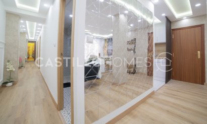 Resale - Apartment / flat - Torrevieja - Centro