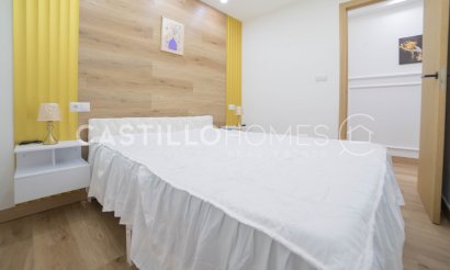 Resale - Apartment / flat - Torrevieja - Centro
