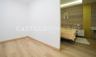 Resale - Apartment / flat - Torrevieja - Centro