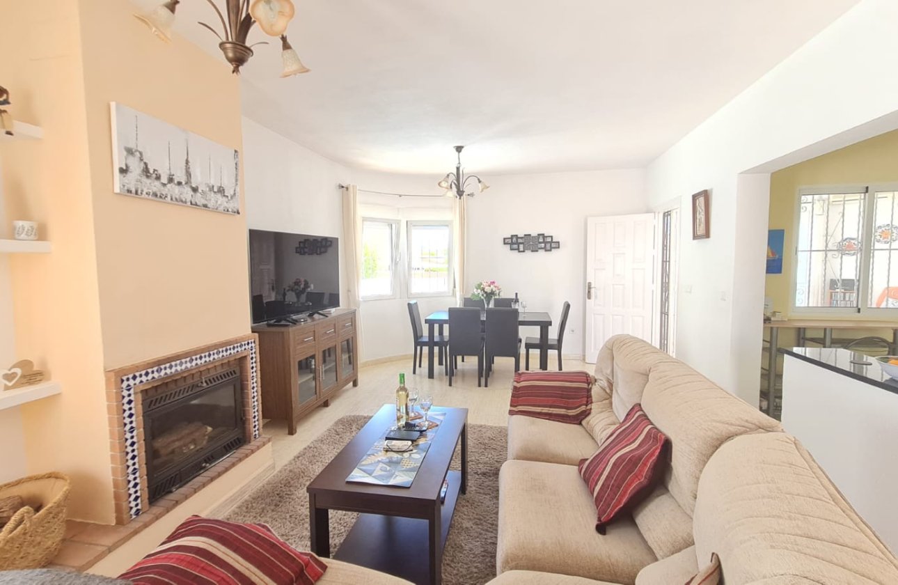 Resale - Villa - Orihuela Costa - La Florida