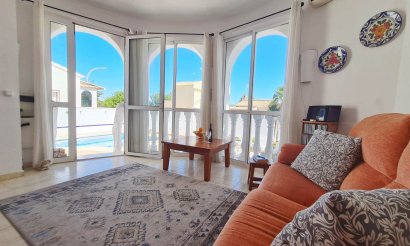 Resale - Villa - Orihuela Costa - La Florida