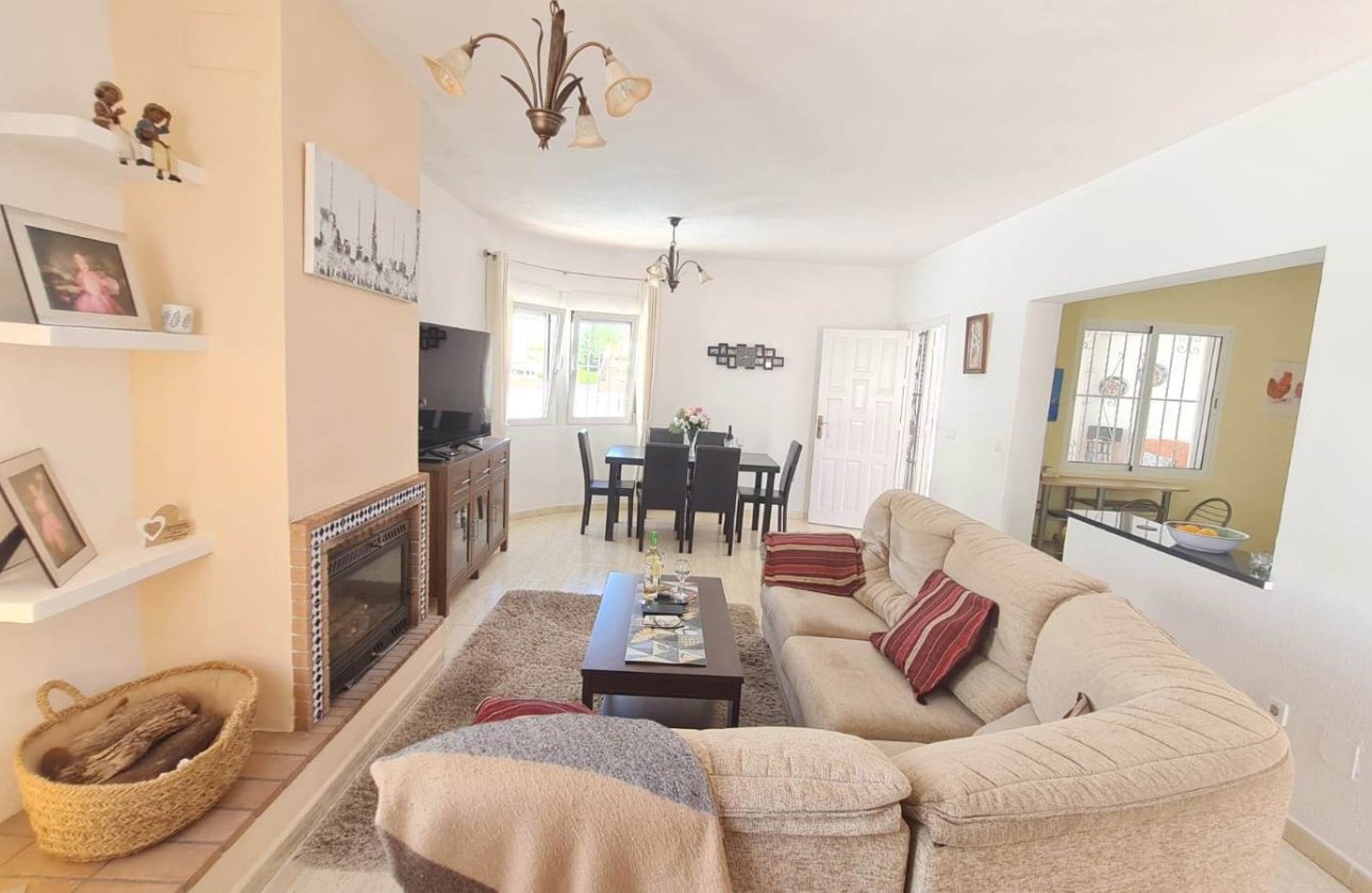 Resale - Villa - Orihuela Costa - La Florida
