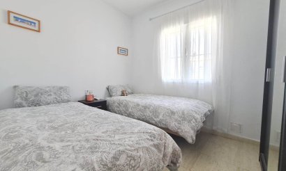 Resale - Villa - Orihuela Costa - La Florida