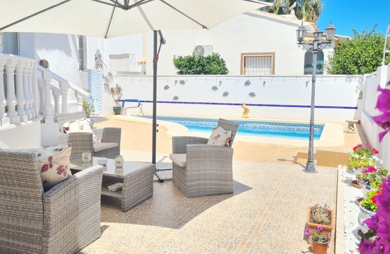Resale - Villa - Orihuela Costa - La Florida