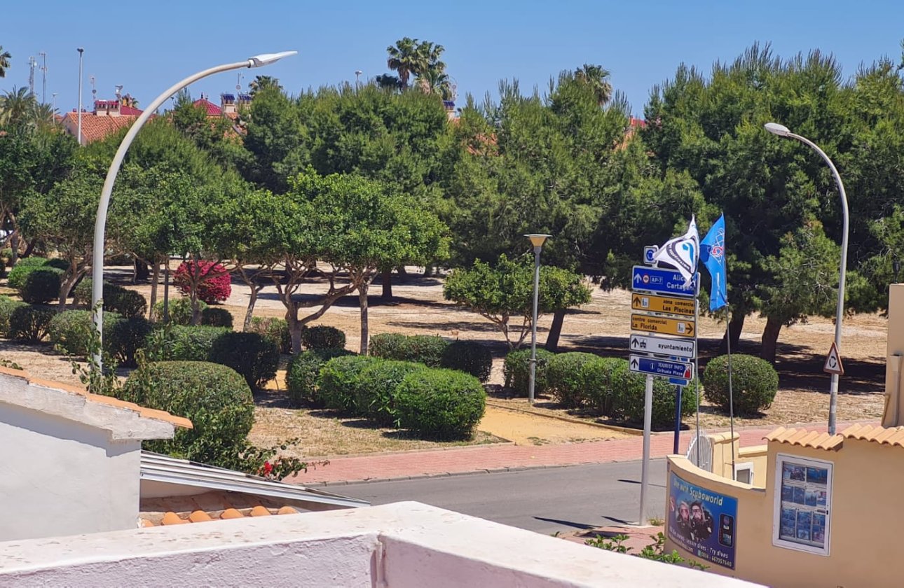 Resale - Villa - Orihuela Costa - La Florida