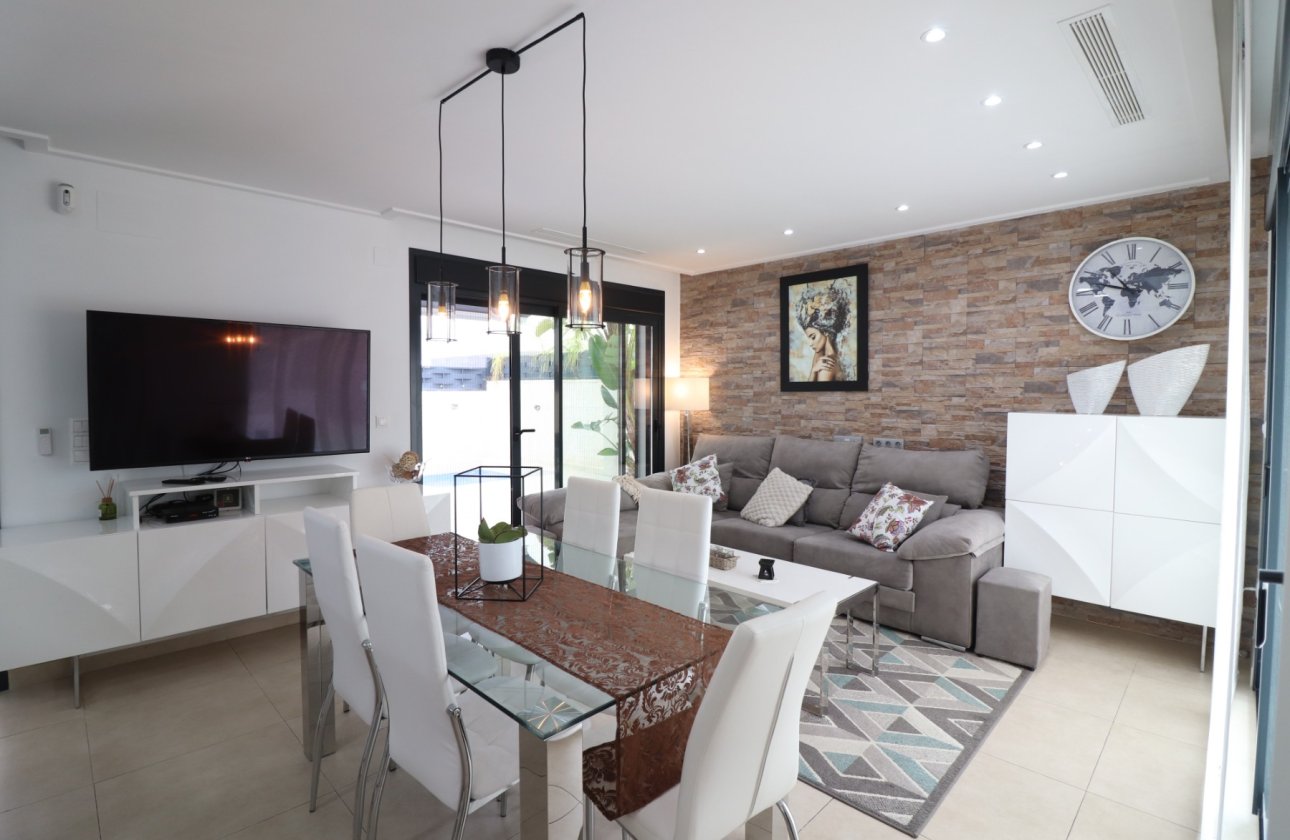 Resale - Villa / Semi detached - Benijofar - Benijofar - Village