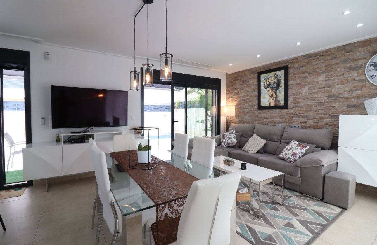 Resale - Villa / Semi detached - Benijofar - Benijofar - Village