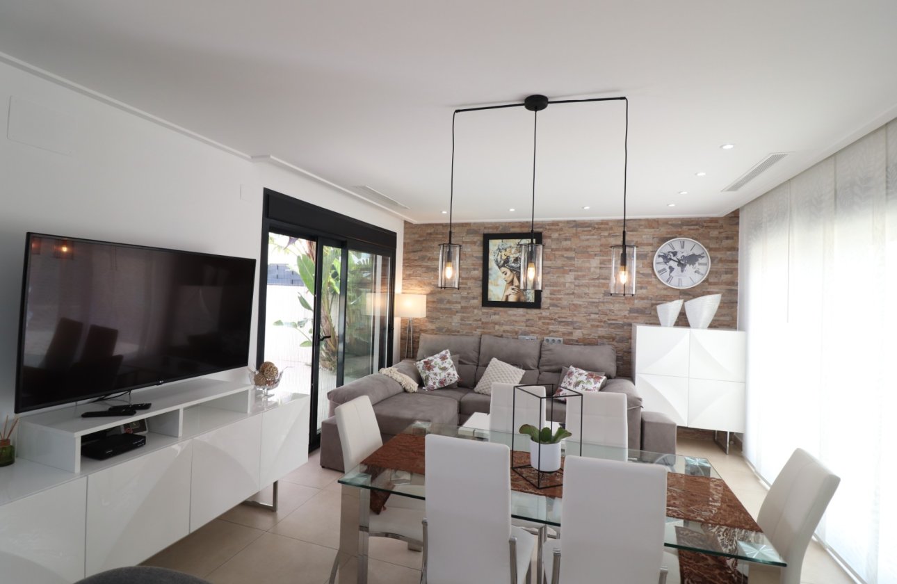 Resale - Villa / Semi detached - Benijofar - Benijofar - Village