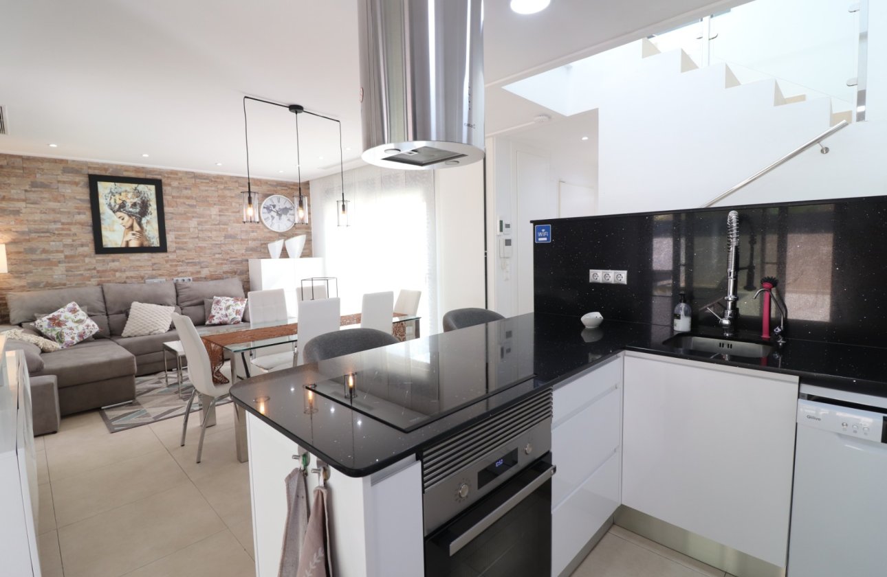 Resale - Villa / Semi detached - Benijofar - Benijofar - Village