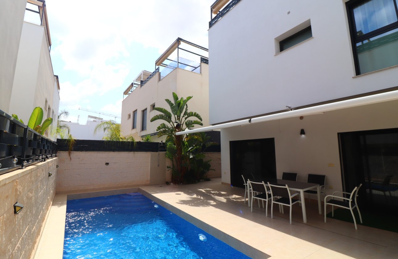 Resale - Villa / Semi detached - Benijofar - Benijofar - Village