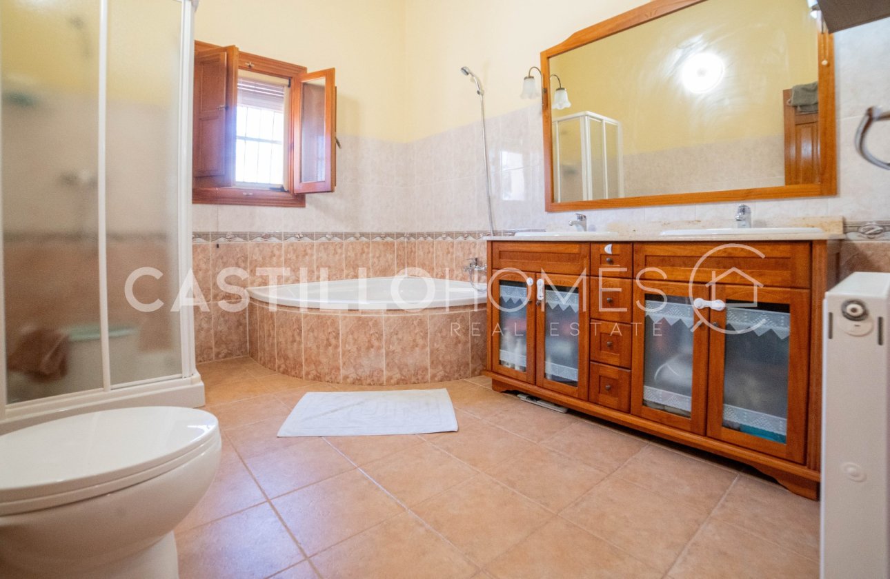 Resale - Villa - Rafal