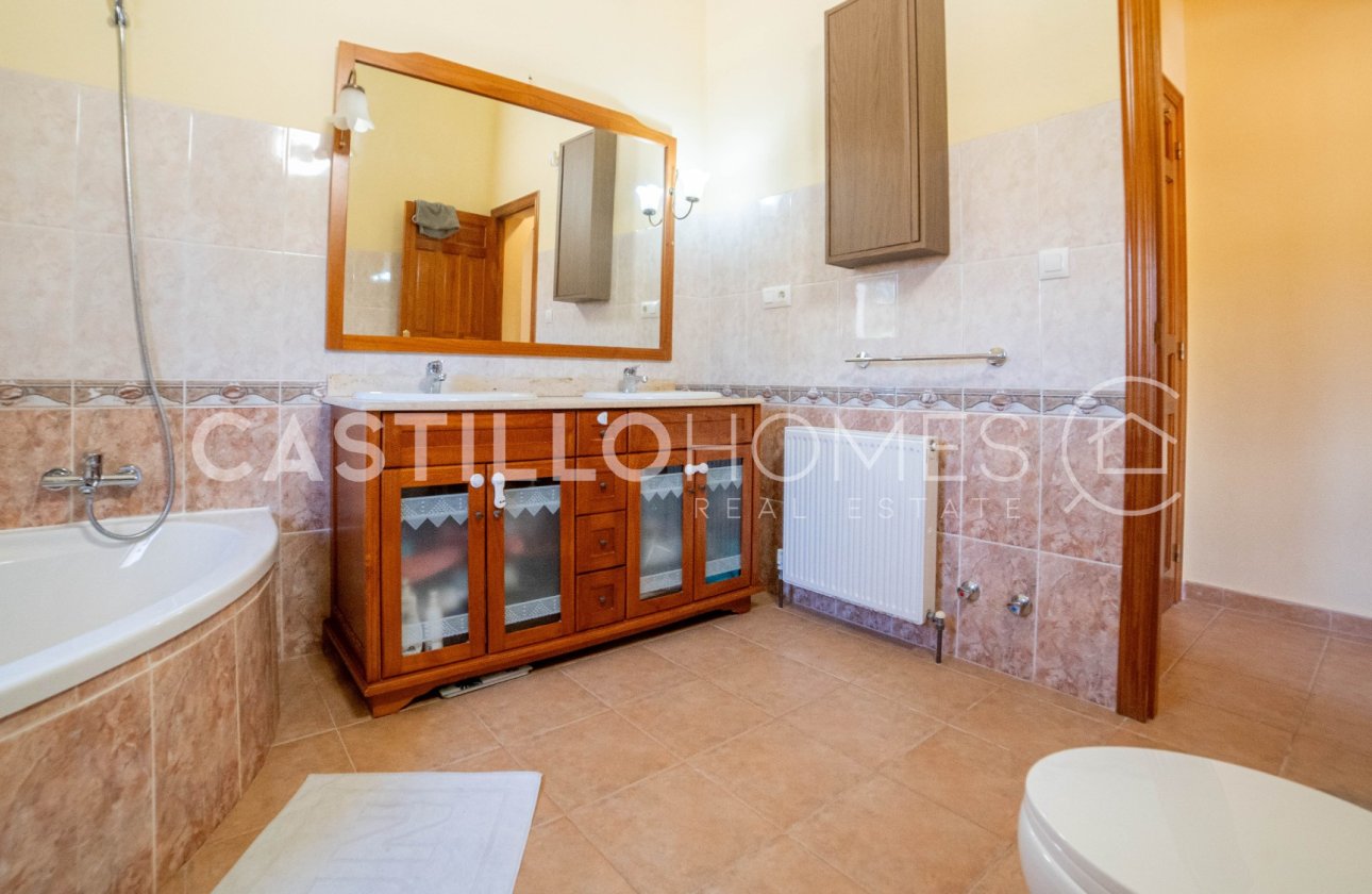 Resale - Villa - Rafal