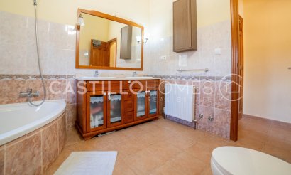 Resale - Villa - Rafal