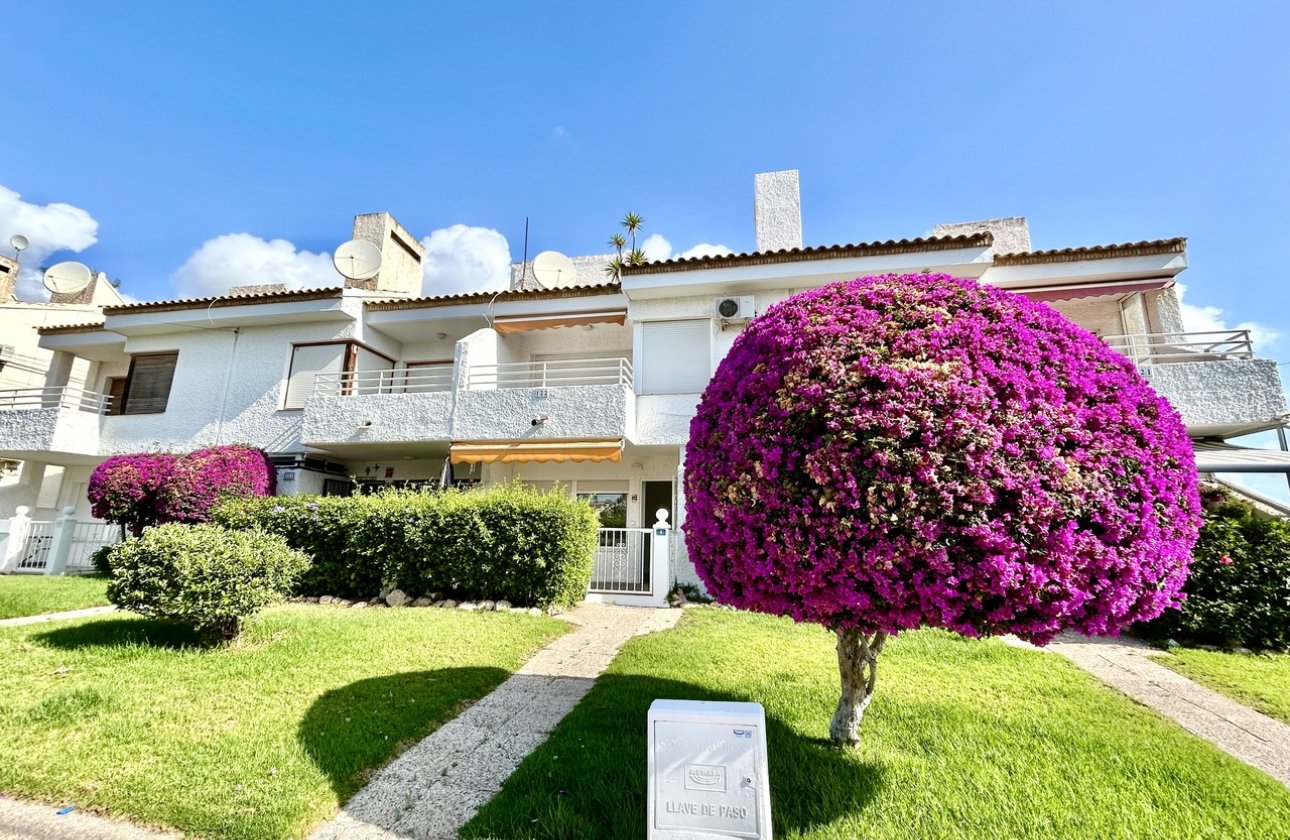 Resale - Apartment / flat - Villamartin