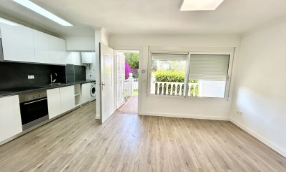 Resale - Apartment / flat - Villamartin