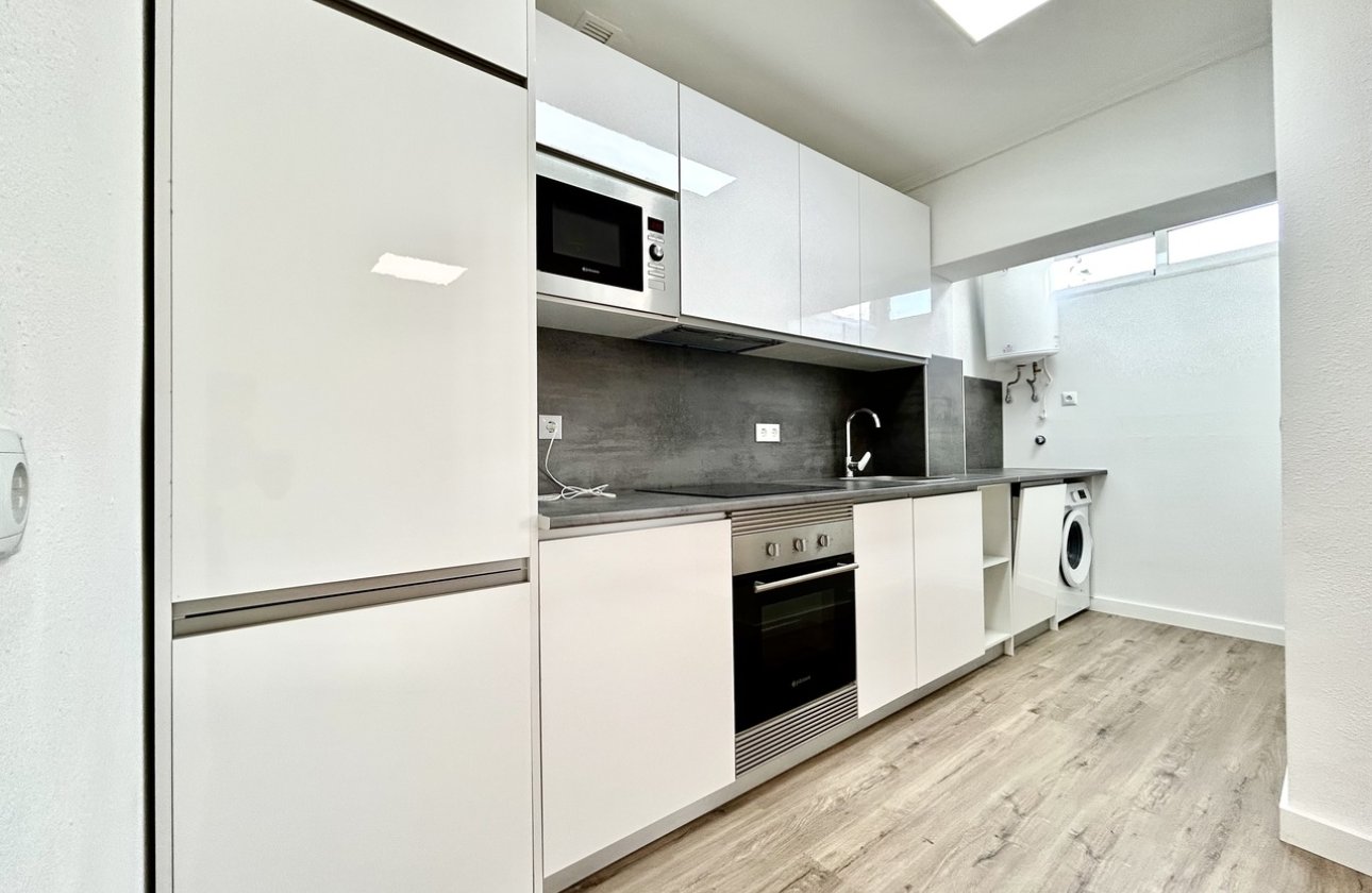 Resale - Apartment / flat - Villamartin