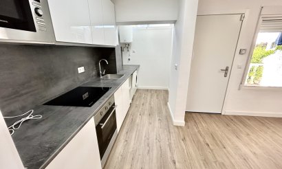 Resale - Apartment / flat - Villamartin