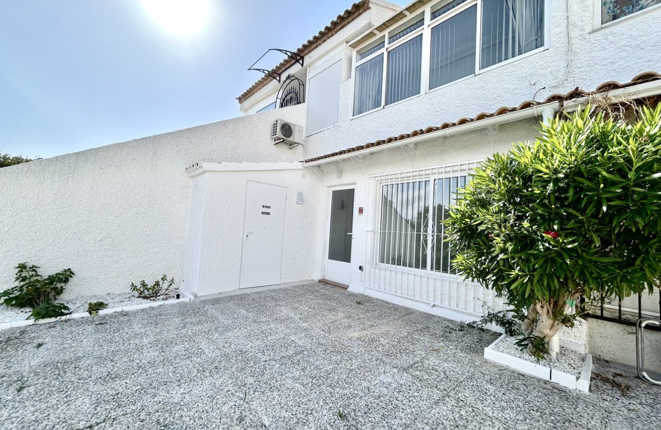 Resale - Apartment / flat - Villamartin