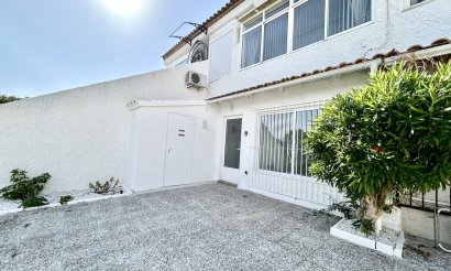 Resale - Apartment / flat - Villamartin