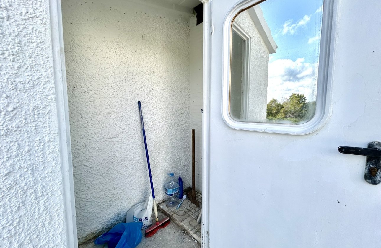 Resale - Apartment / flat - Villamartin