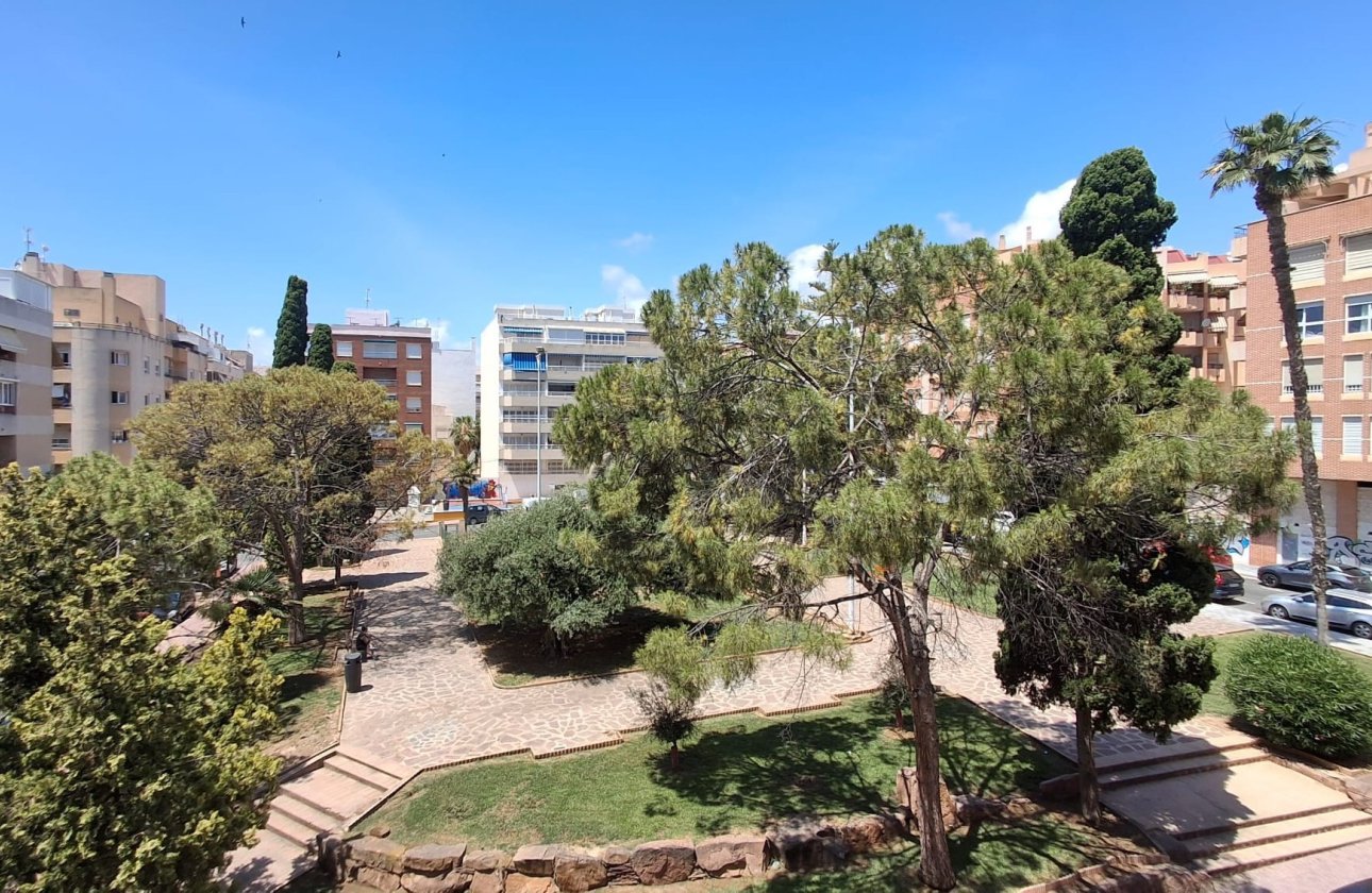 Resale - Apartment / flat - Torrevieja - Playa de El Cura
