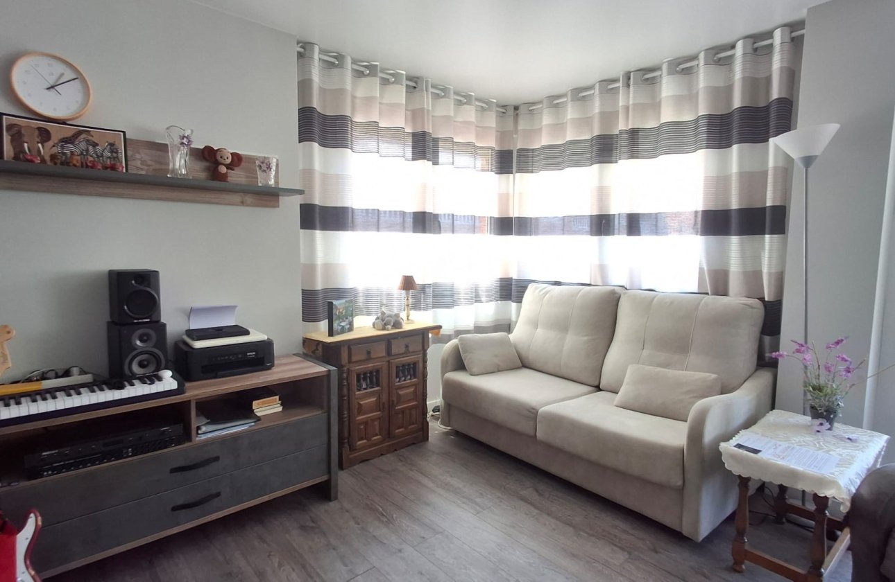 Resale - Apartment / flat - Torrevieja - Playa de El Cura