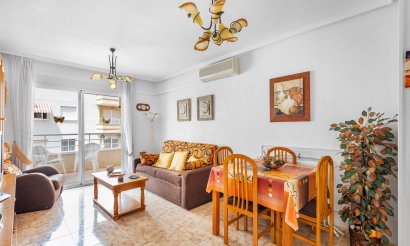Resale - Apartment / flat - Torrevieja - Estacion de autobuses